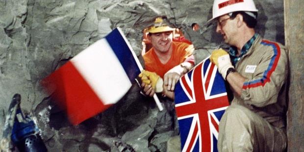 Ký ức ngày thông hầm kỹ thuật qua eo biển Manche